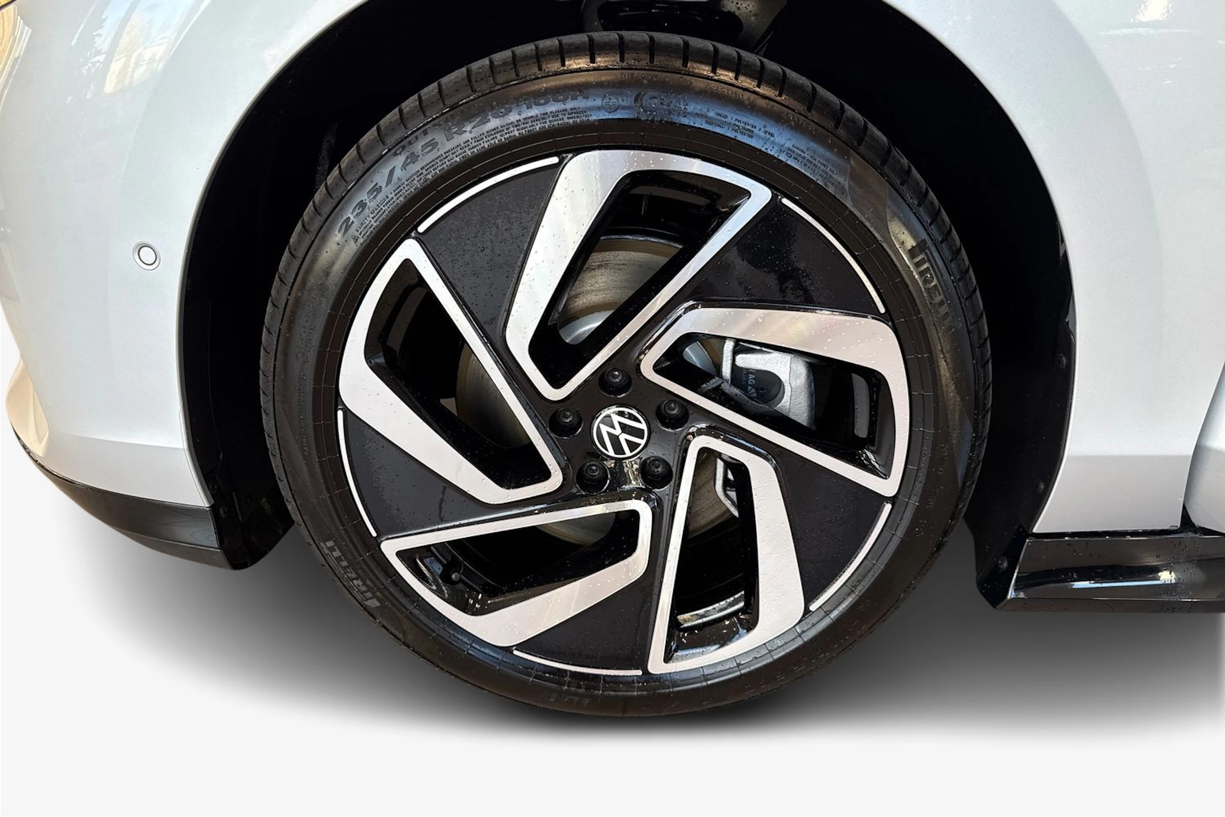 harmaa Volkswagen ID.7 2027 kuva 9.