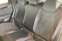 punainen Volkswagen ID.7 2027 kuva 8.
