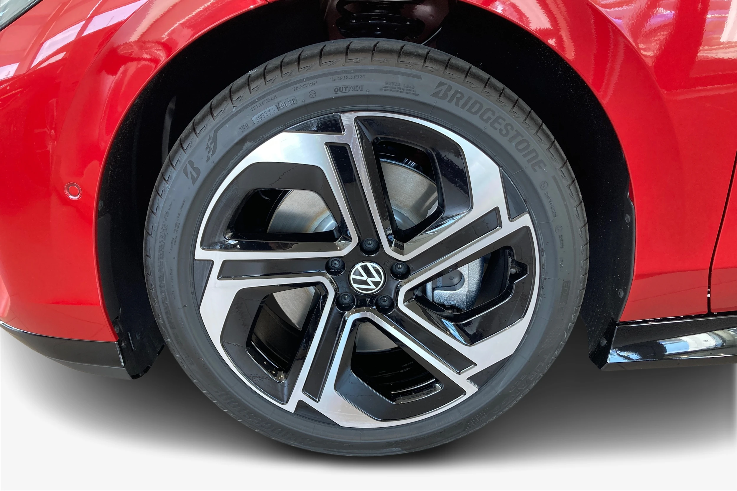 punainen Volkswagen ID.7 2027 kuva 9.