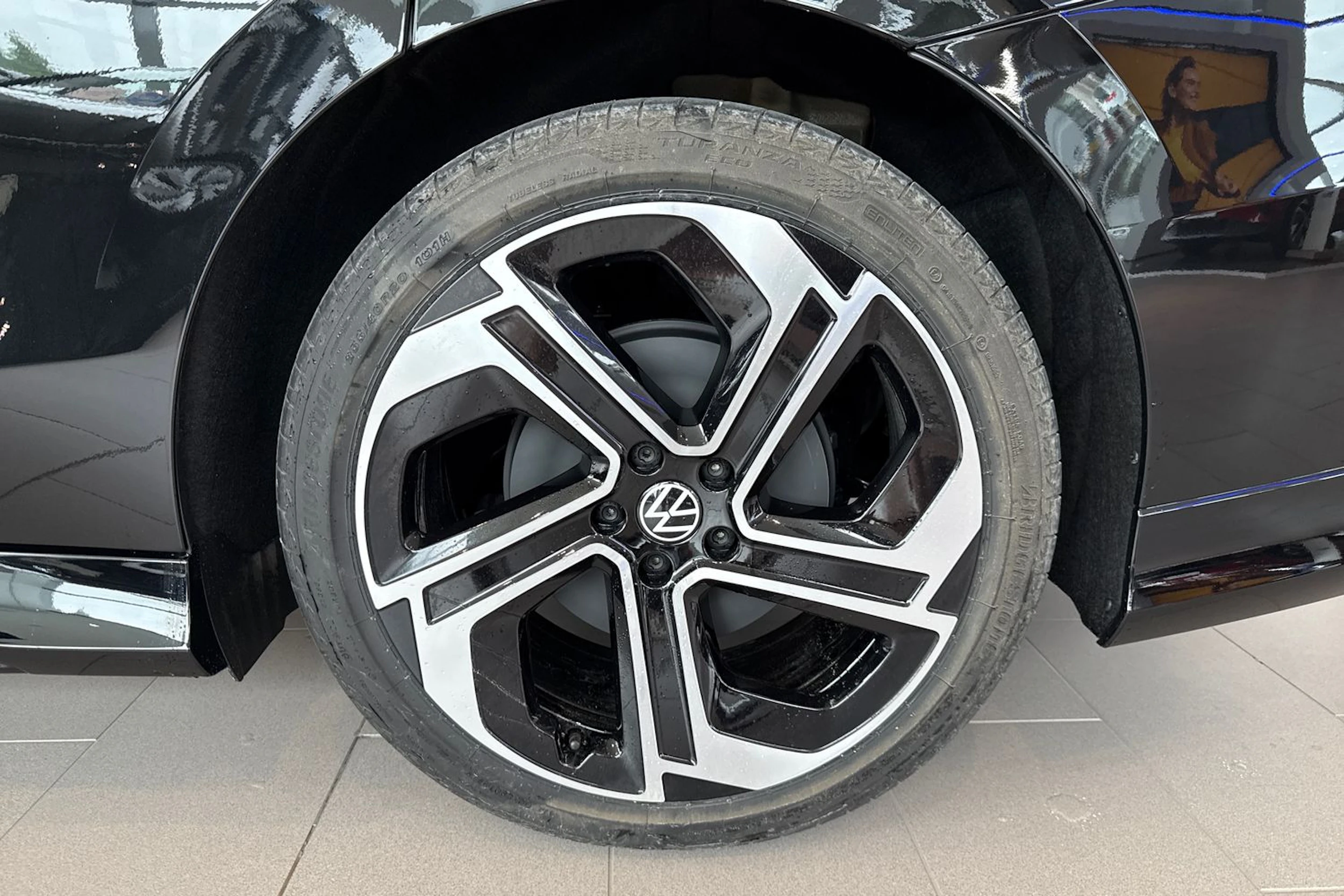 musta Volkswagen ID.7 2027 kuva 10.