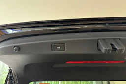 musta Volkswagen ID.7 2027 kuva 12.