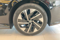 musta Volkswagen ID.7 2027 kuva 10.