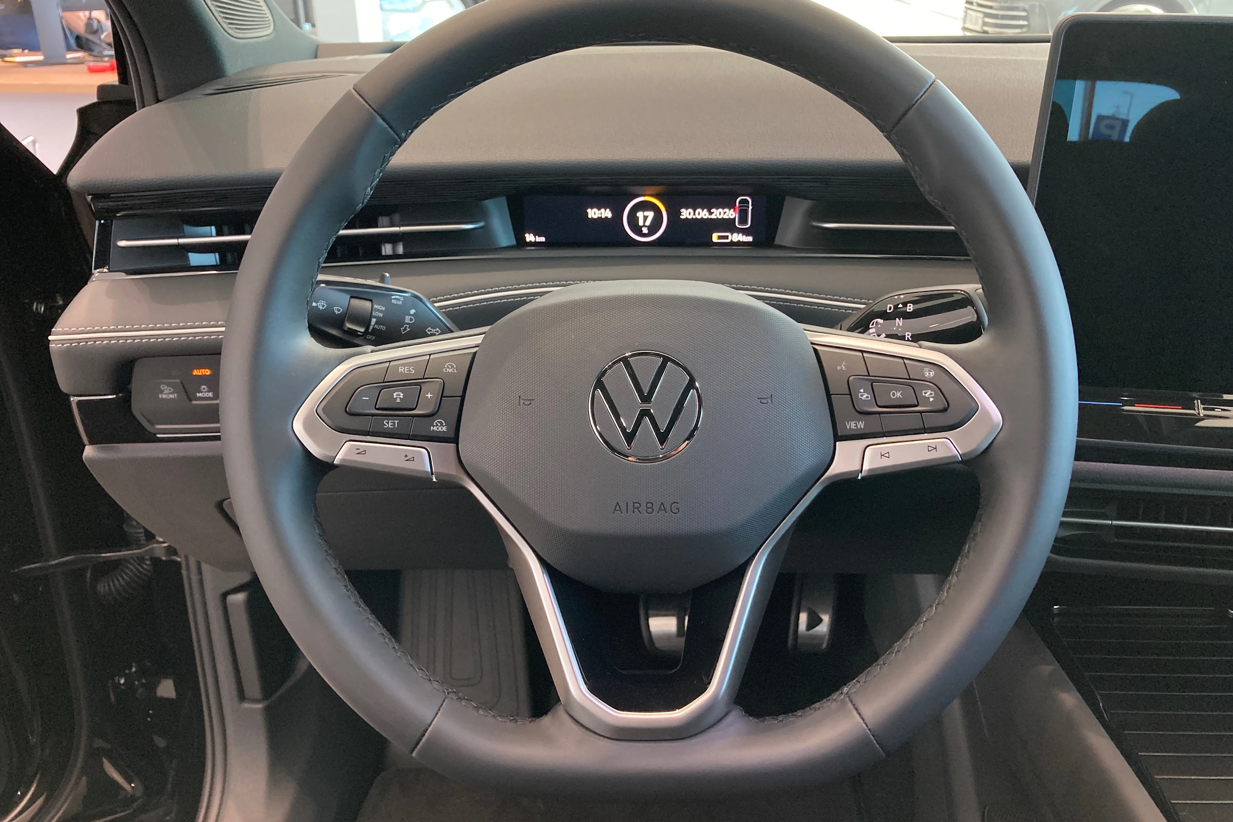 musta Volkswagen ID.7 2027 kuva 14.