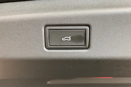 musta Volkswagen ID.7 2027 kuva 22.