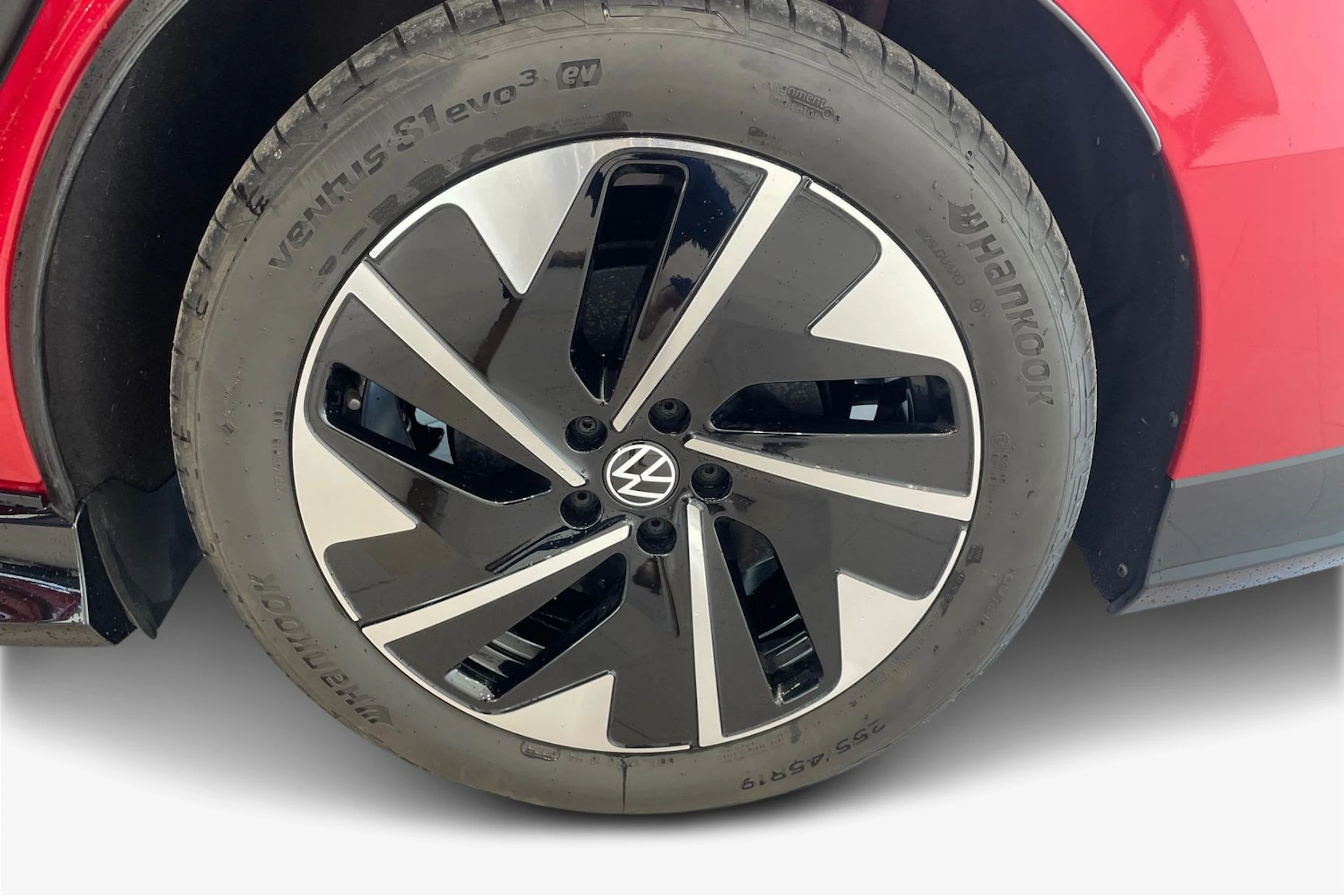 punainen Volkswagen ID.7 2025 kuva 9.