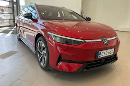 punainen Volkswagen ID.7 2025 kuva 15.