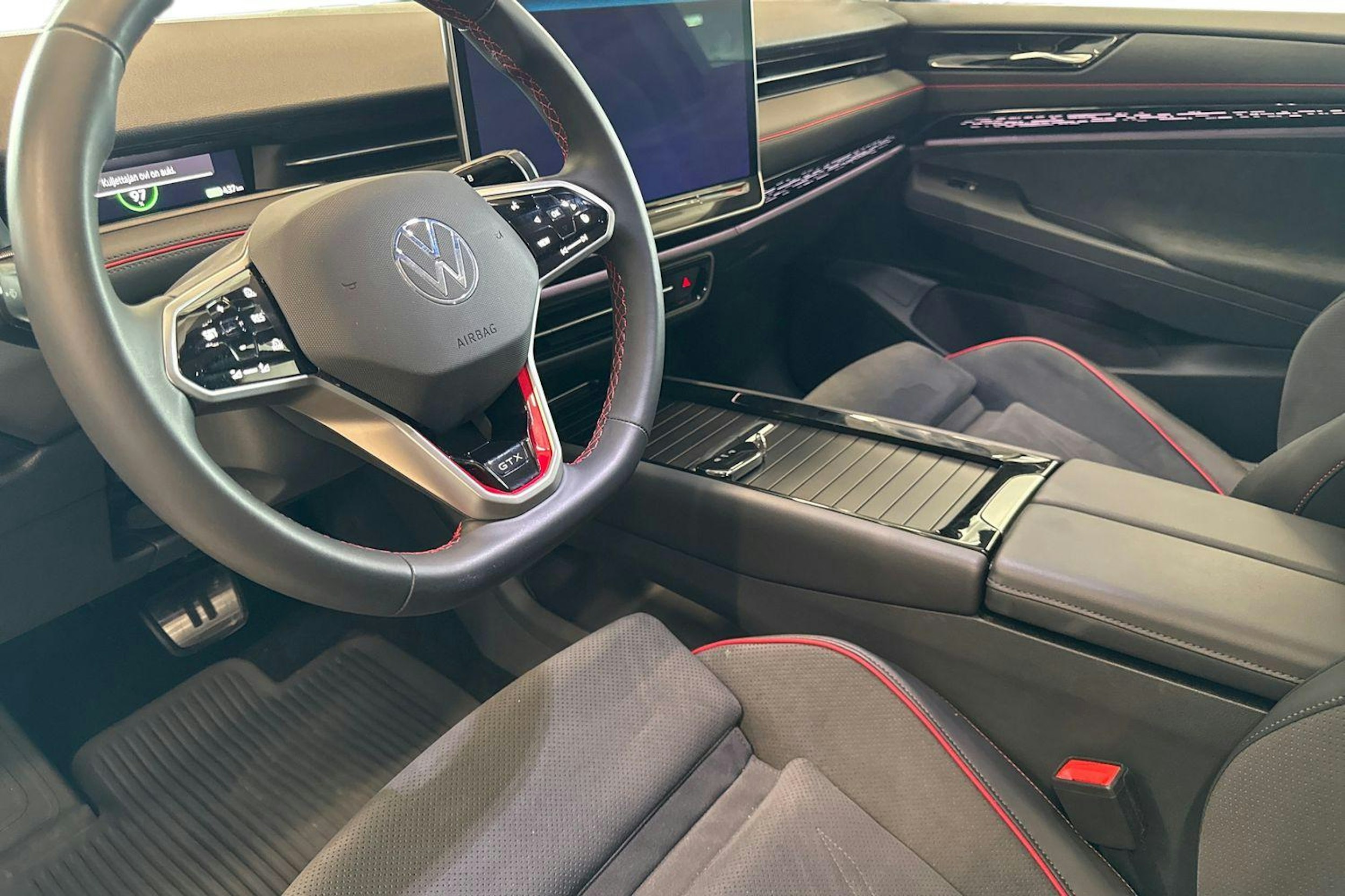 Sininen Volkswagen ID.7 Tourer 2025 kuva 6.