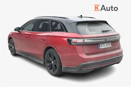 punainen Volkswagen ID.7 2025 kuva 2.