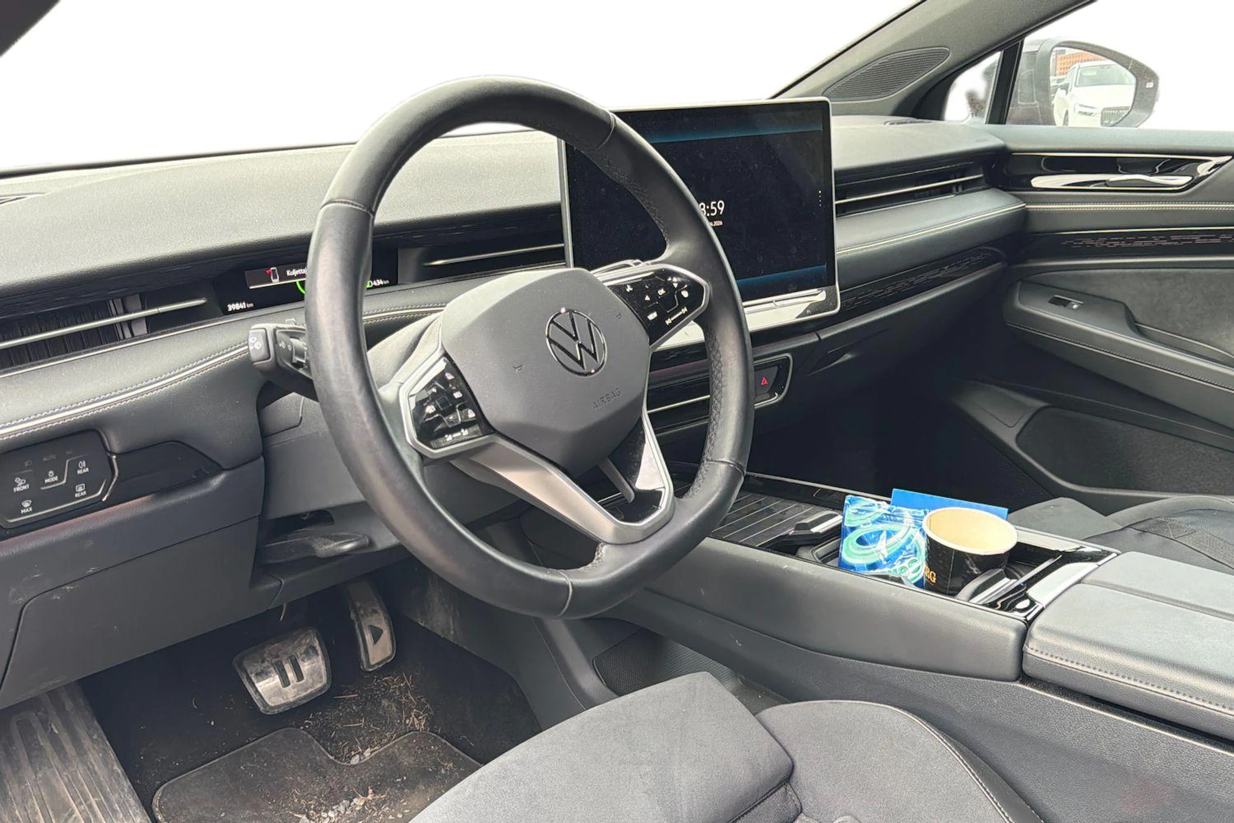 punainen Volkswagen ID.7 2025 kuva 3.