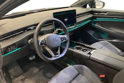 Sininen Volkswagen ID.7 Tourer 2025 kuva 6.