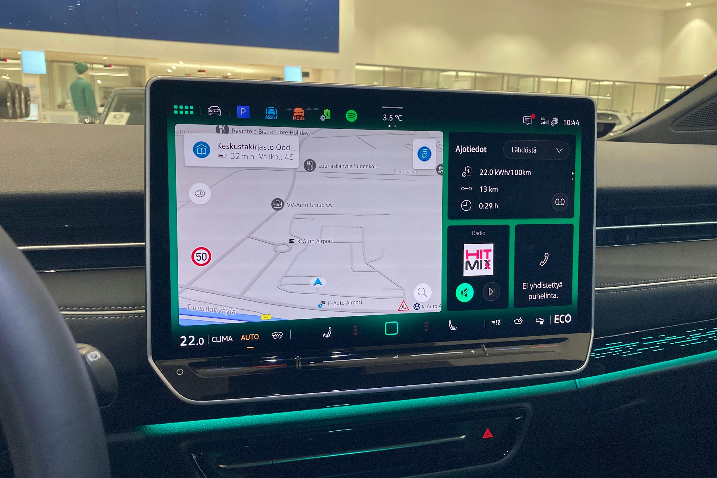 Sininen Volkswagen ID.7 Tourer 2025 kuva 15.