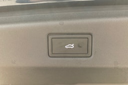 Sininen Volkswagen ID.7 Tourer 2025 kuva 21.