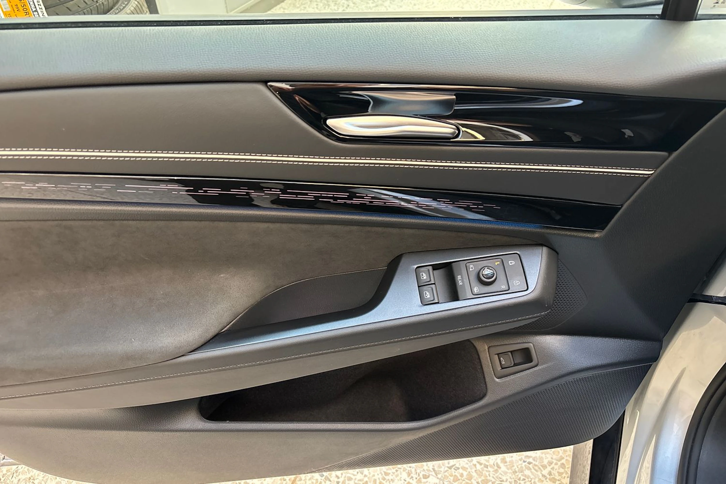 harmaa Volkswagen ID.7 2025 kuva 15.