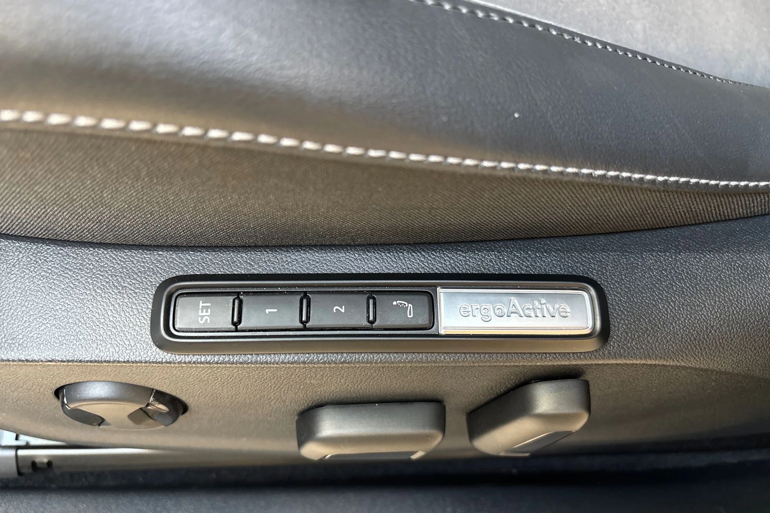 harmaa Volkswagen ID.7 2025 kuva 17.