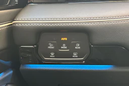 harmaa Volkswagen ID.7 2025 kuva 18.