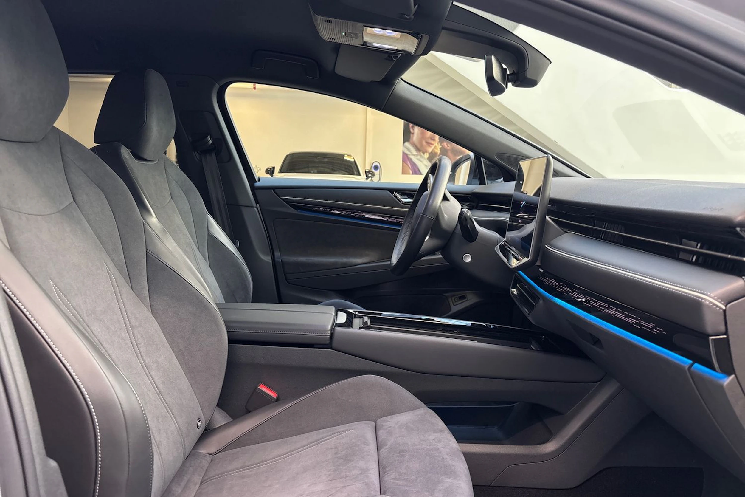 harmaa Volkswagen ID.7 2025 kuva 23.