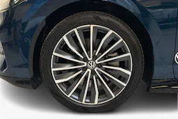 sininen Volkswagen ID.7 2026 kuva 9.