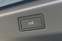 sininen Volkswagen ID.7 2026 kuva 32.