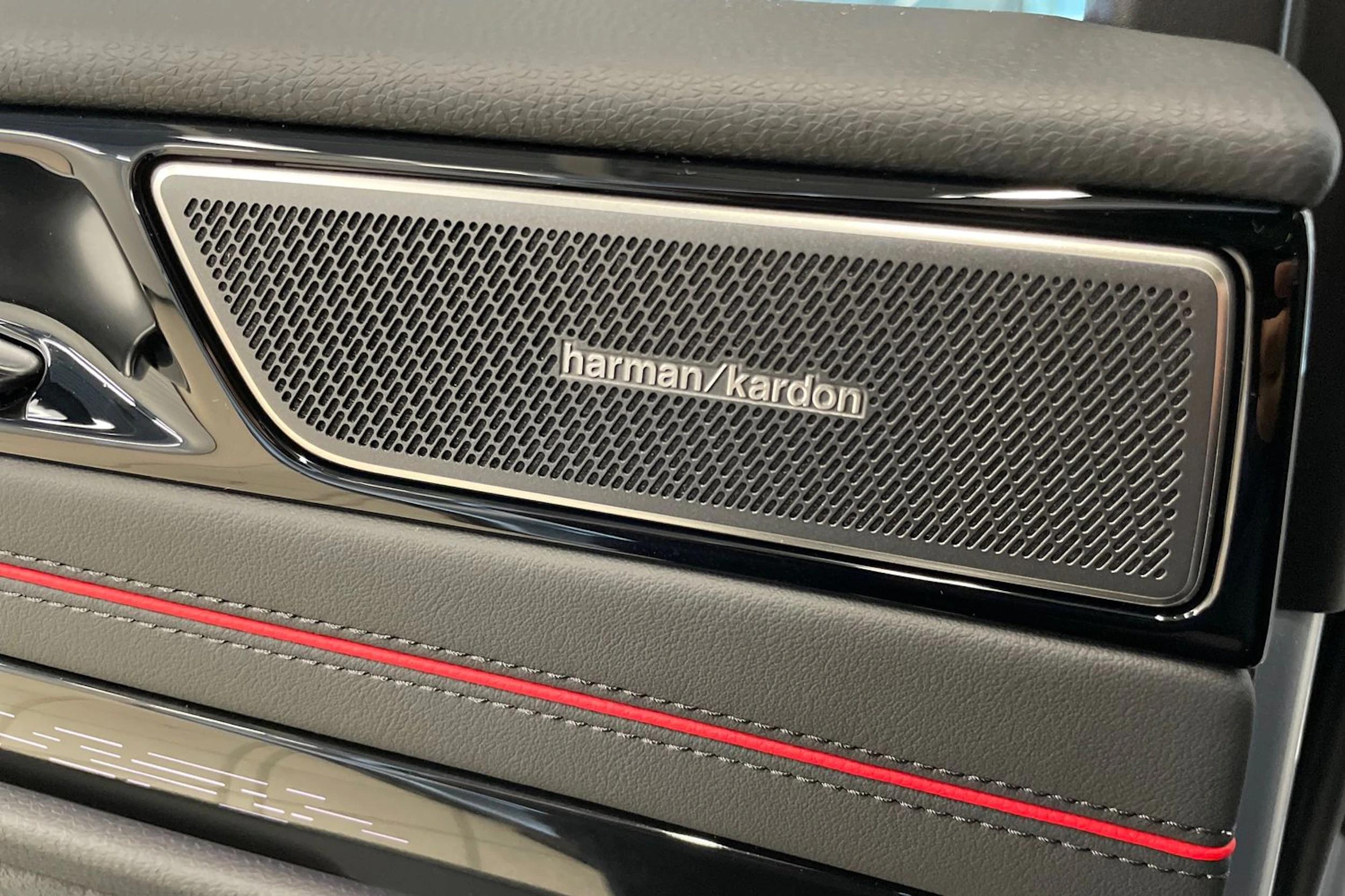 harmaa Volkswagen ID.7 Tourer 2027 kuva 13.