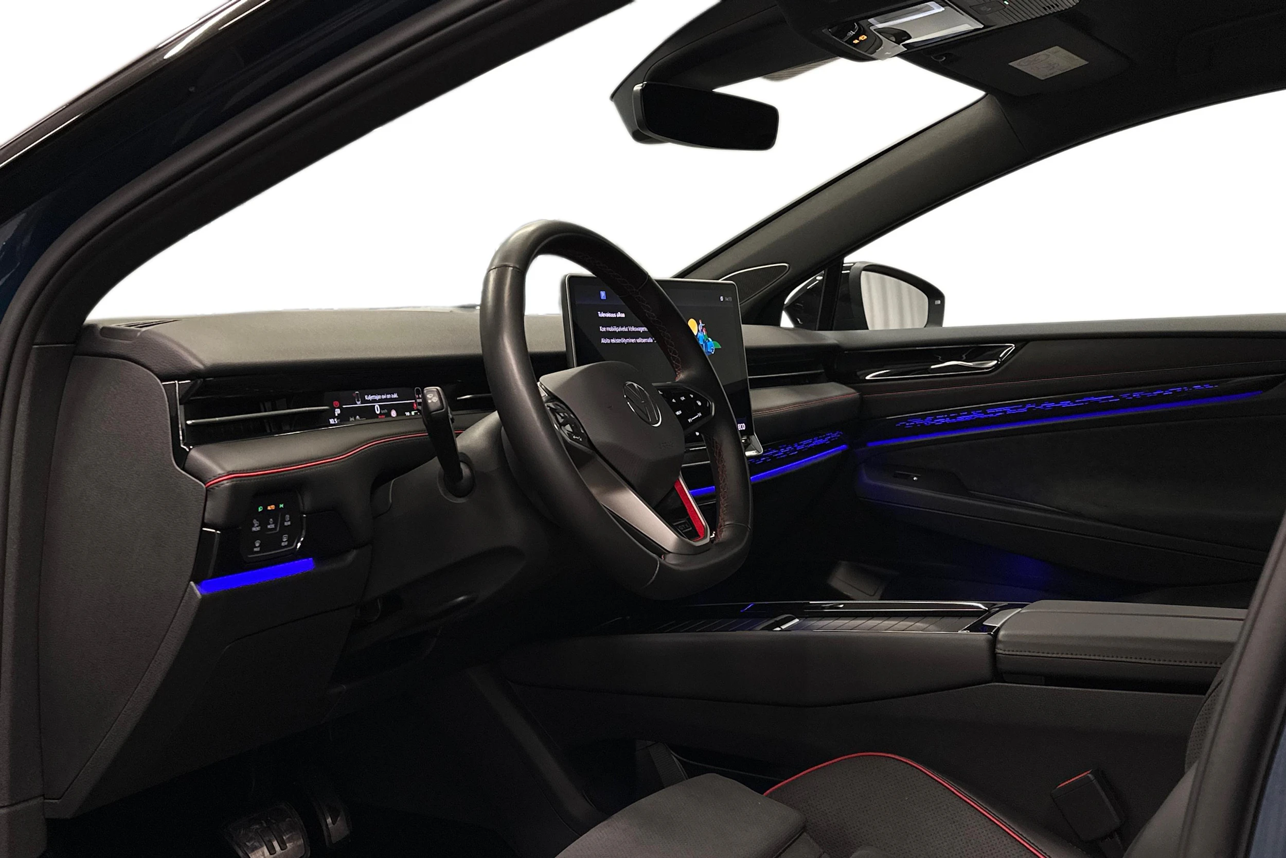 sininen Volkswagen ID.7 2025 kuva 6.