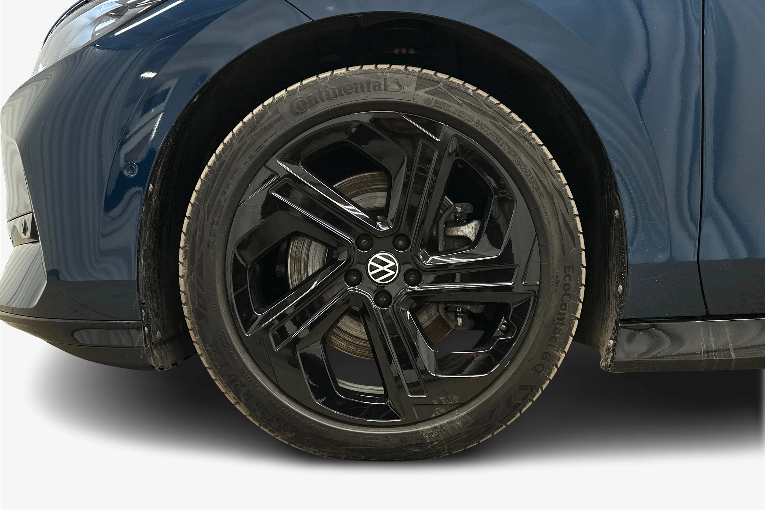 sininen Volkswagen ID.7 2025 kuva 9.