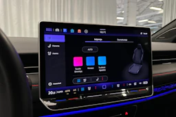 sininen Volkswagen ID.7 2025 kuva 21.