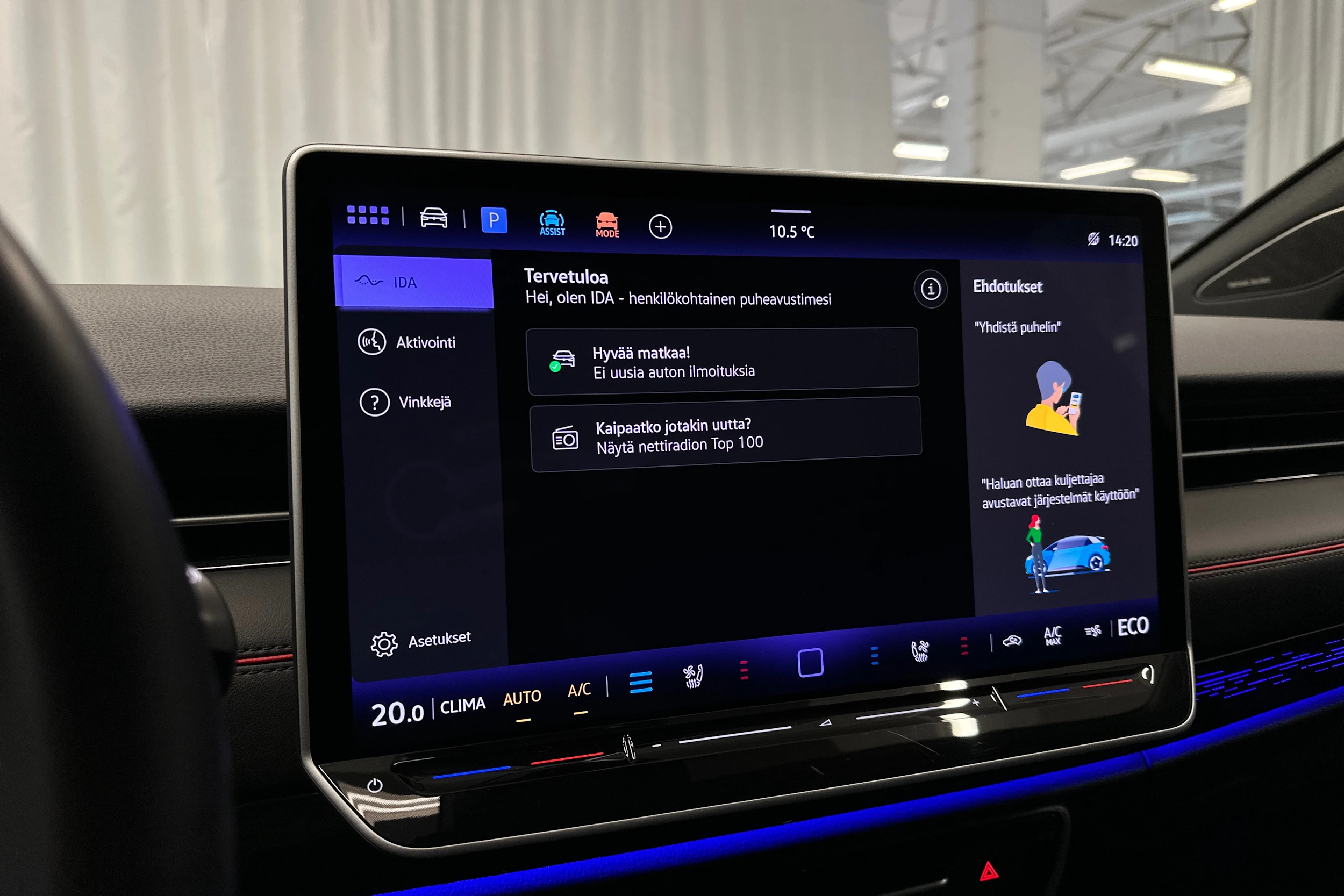 sininen Volkswagen ID.7 2025 kuva 23.