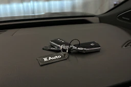 sininen Volkswagen ID.7 2025 kuva 31.