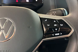 Valkoinen Volkswagen ID. Buzz Cargo 2023 kuva 19.