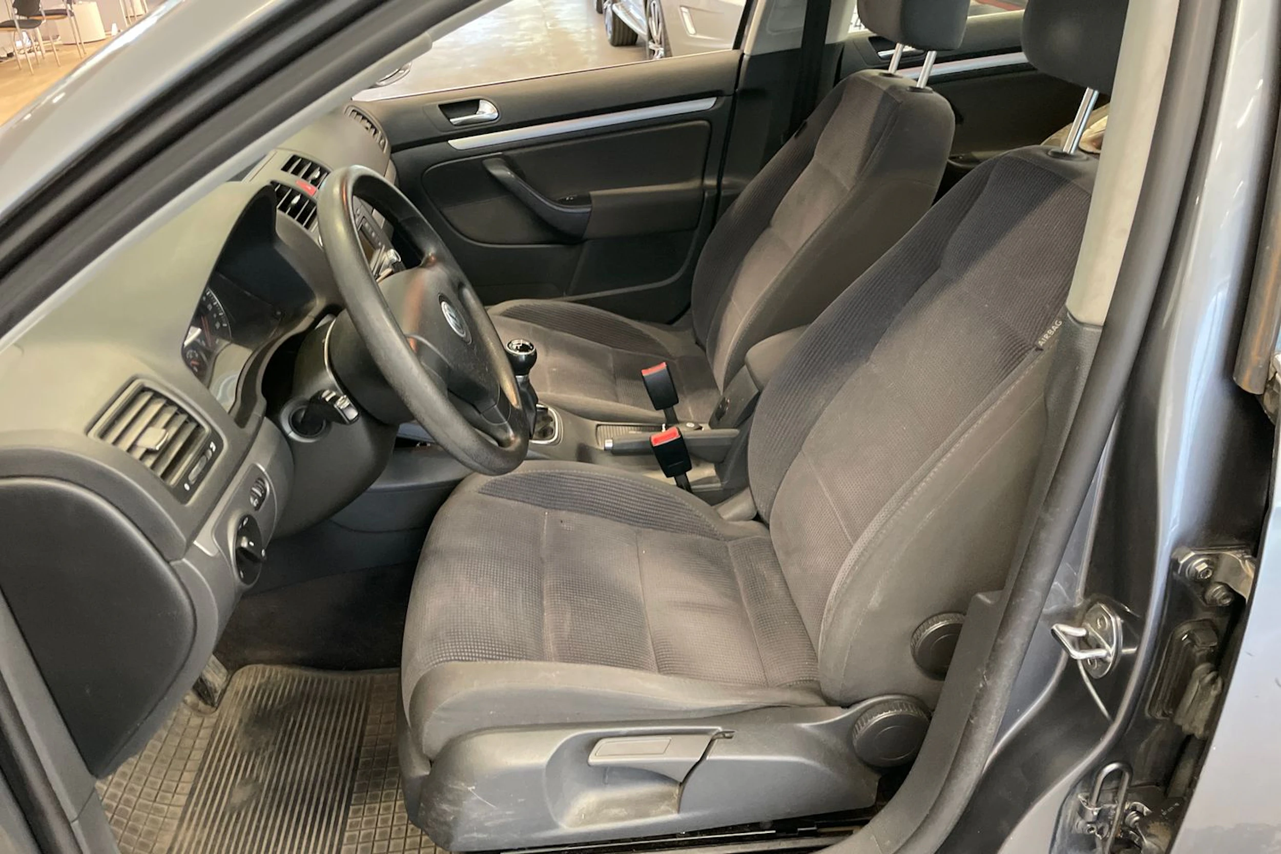 Harmaa Volkswagen JETTA 2006 kuva 16.