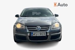 harmaa Volkswagen Jetta 2007 kuva 4.