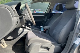 harmaa Volkswagen Jetta 2007 kuva 6.
