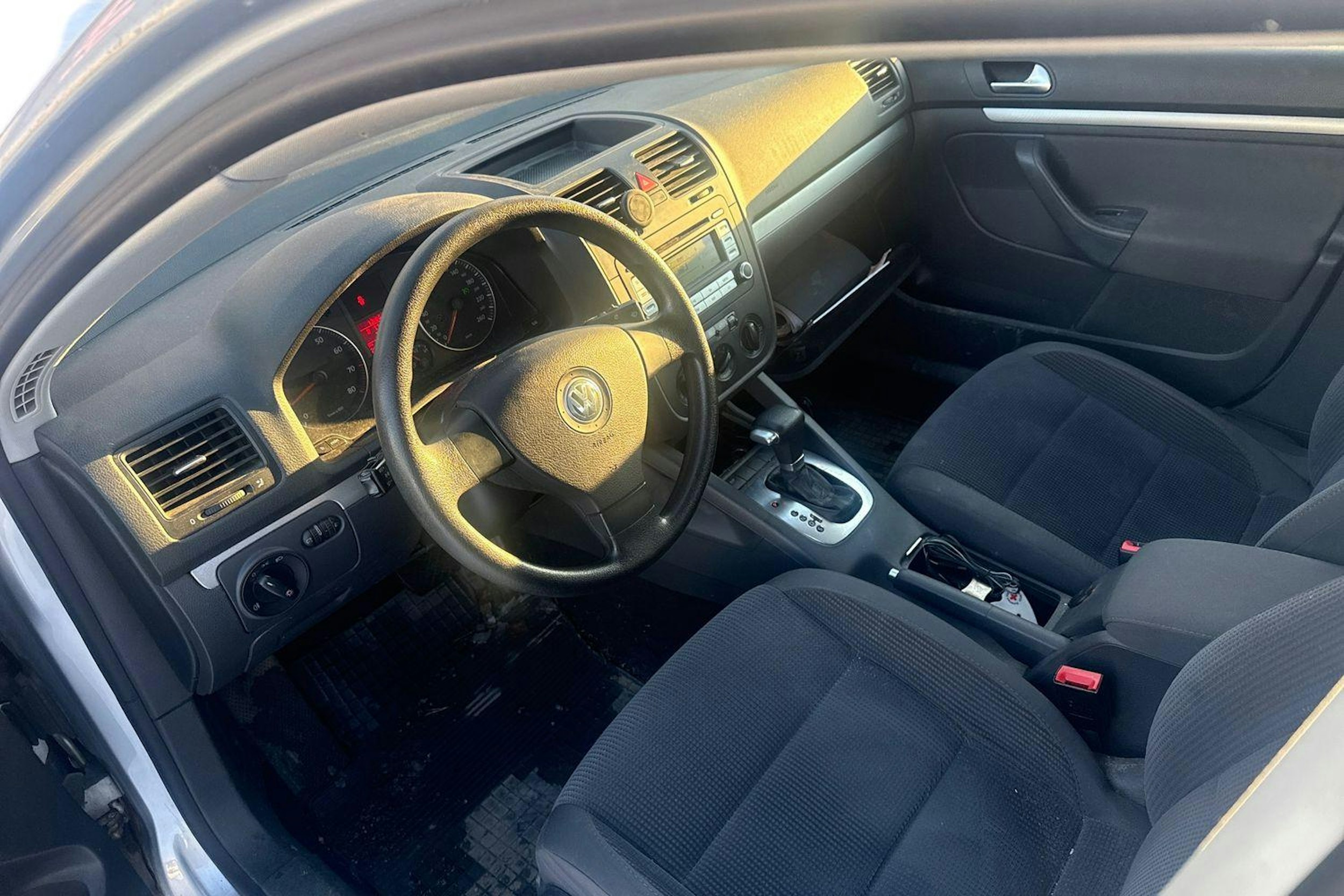 harmaa Volkswagen Jetta 2007 kuva 3.