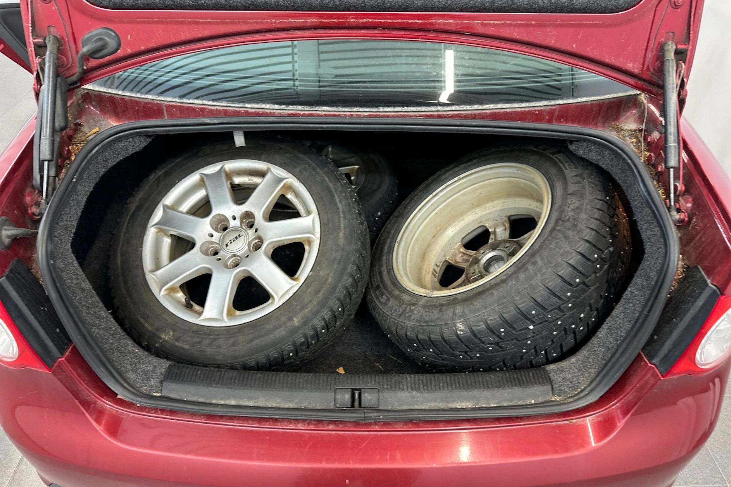Punainen Volkswagen JETTA 2007 kuva 11.