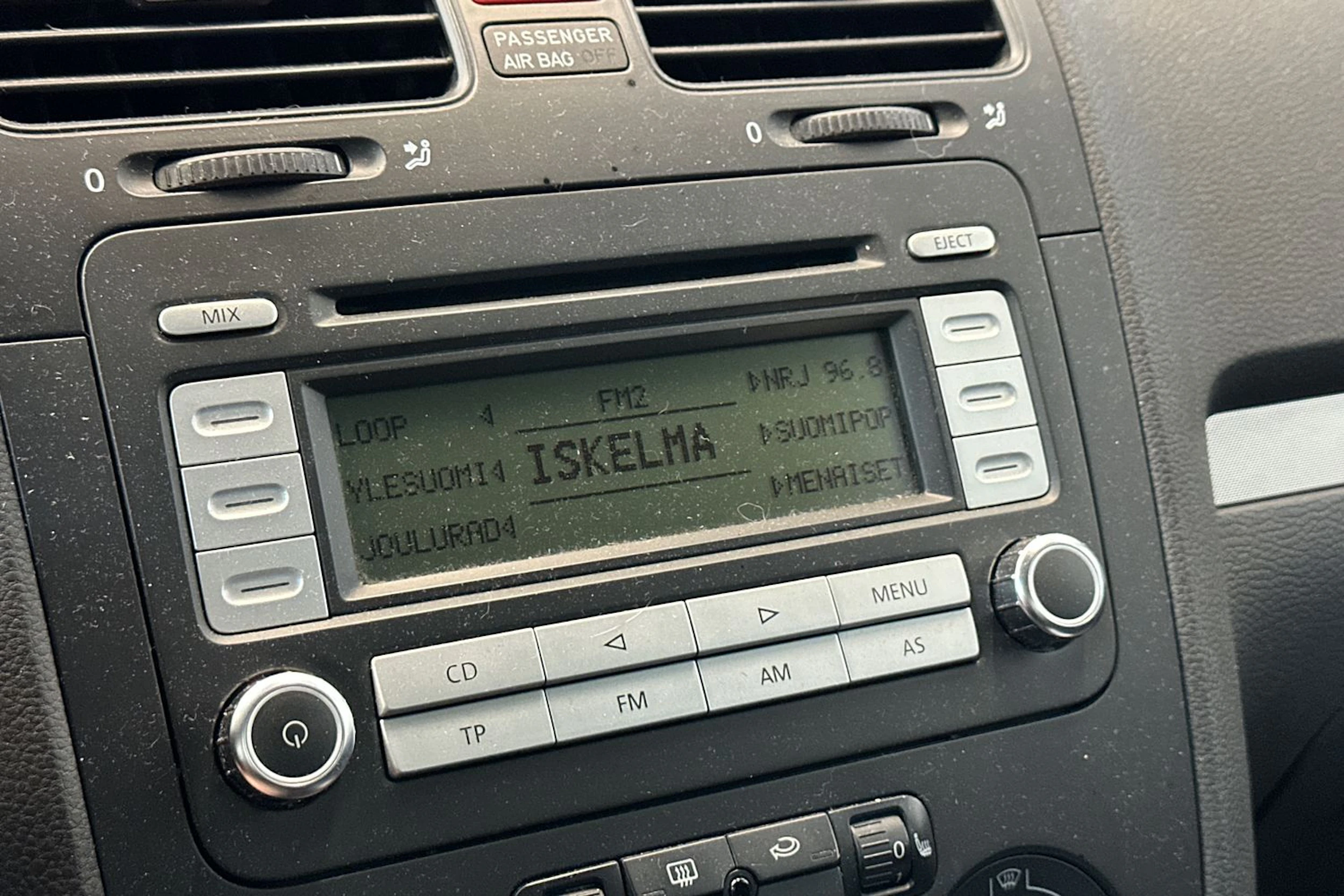 Punainen Volkswagen JETTA 2007 kuva 13.