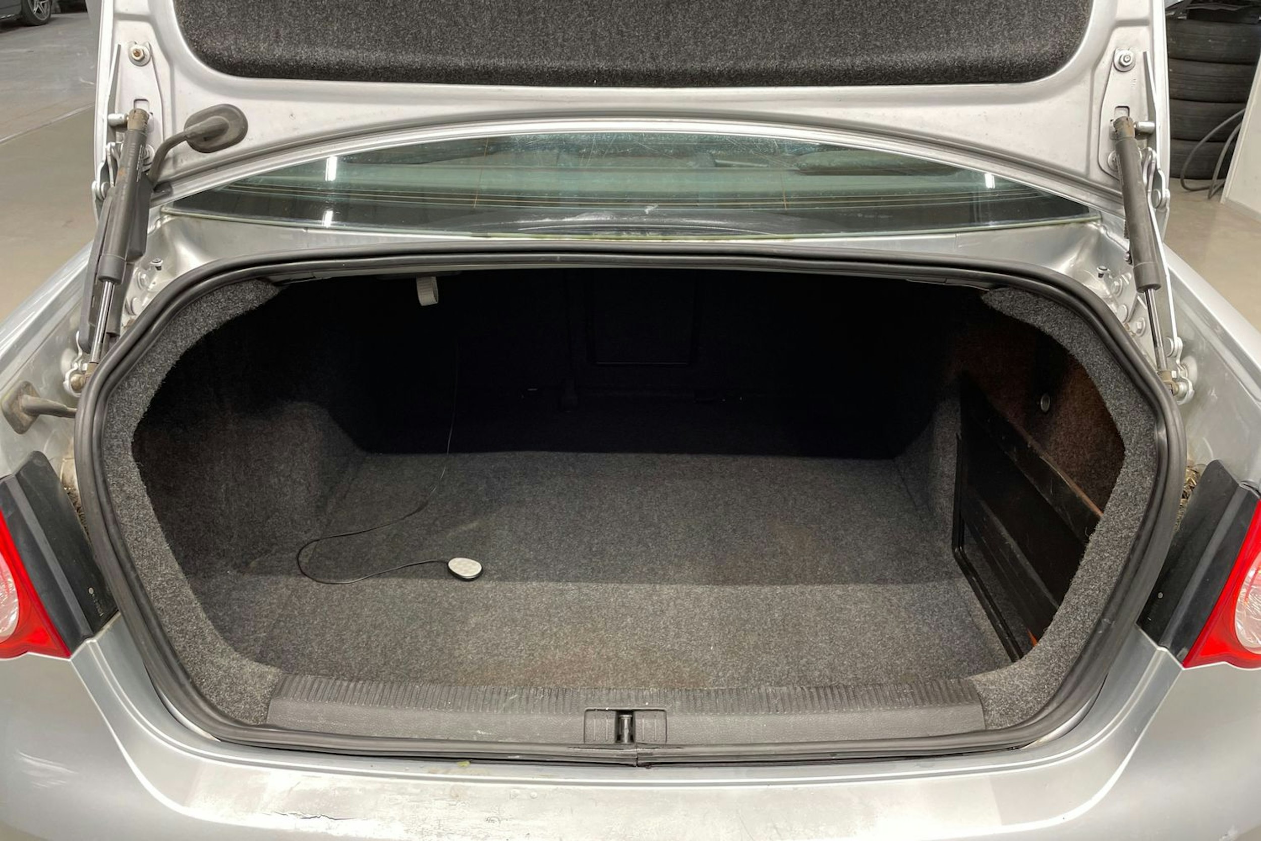 Harmaa Volkswagen JETTA 2007 kuva 14.