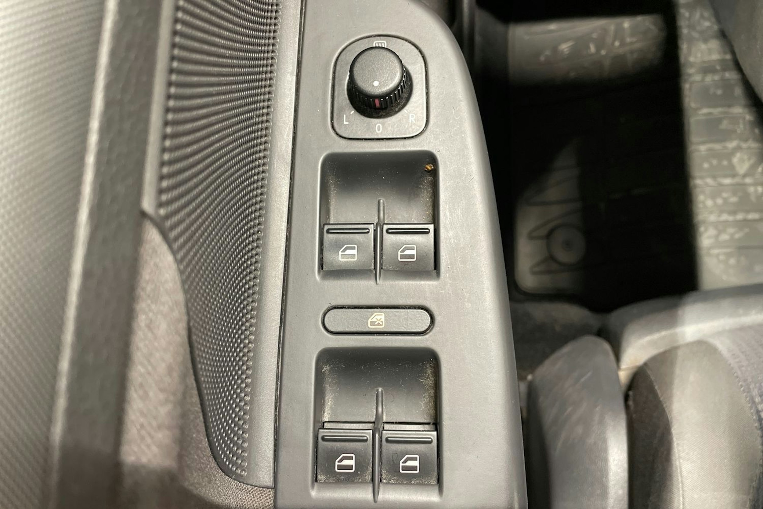 Harmaa Volkswagen JETTA 2007 kuva 19.