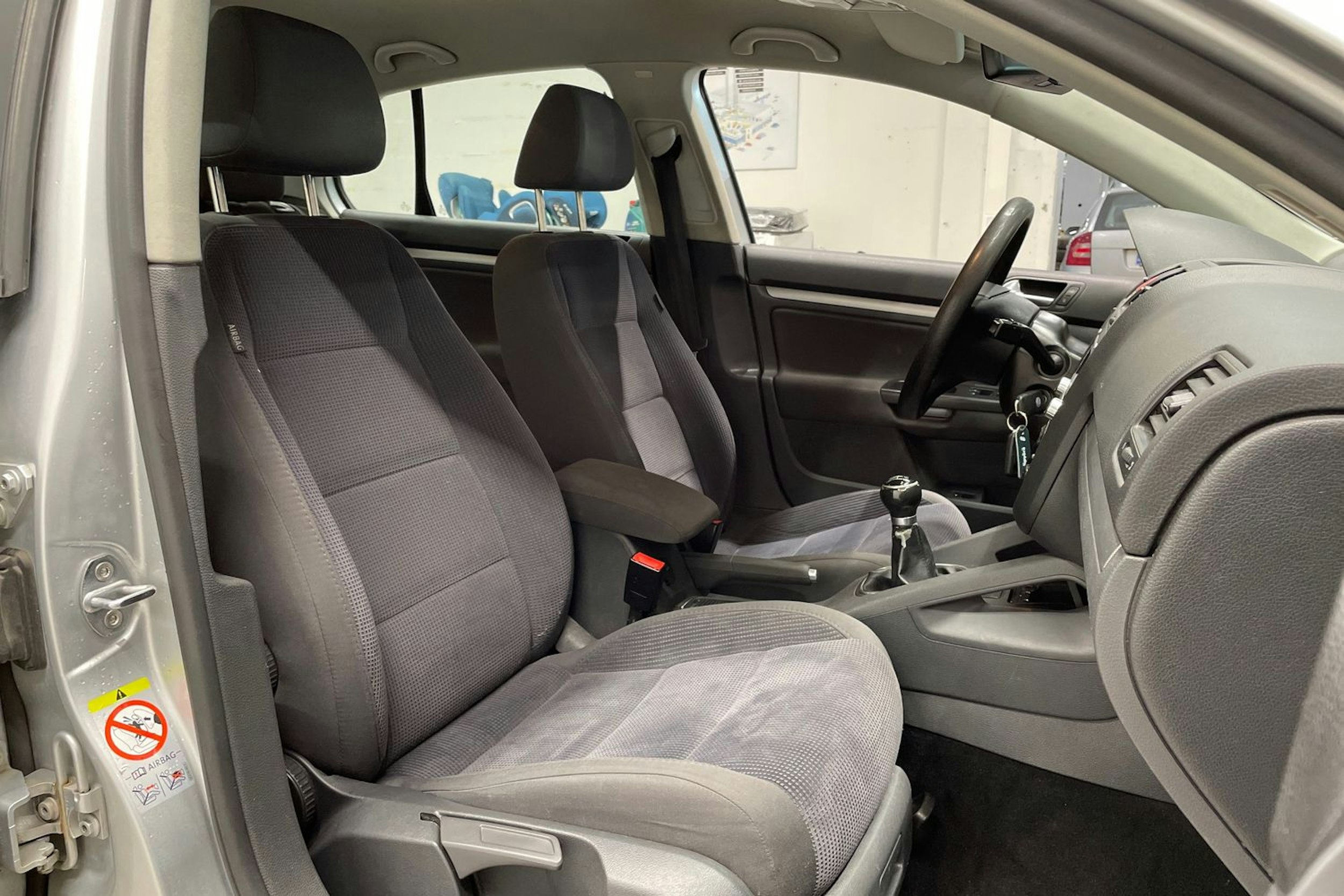Harmaa Volkswagen JETTA 2007 kuva 20.