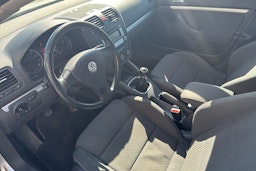 harmaa Volkswagen Jetta 2007 kuva 3.