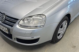 harmaa Volkswagen Jetta 2007 kuva 27.