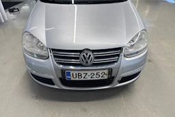 harmaa Volkswagen Jetta 2007 kuva 28.