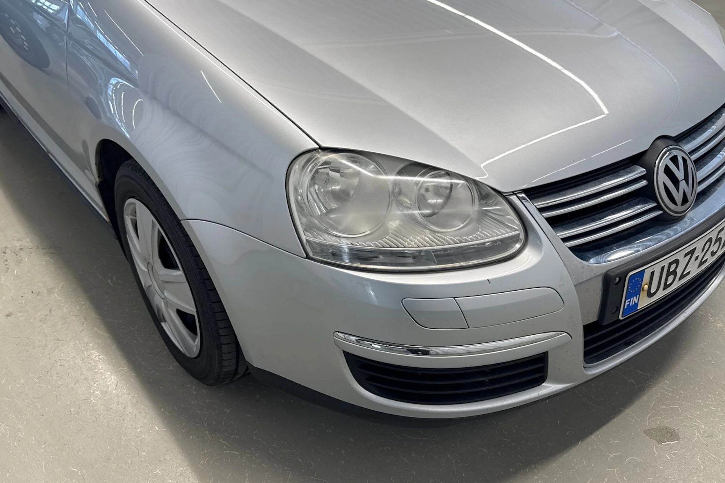 harmaa Volkswagen Jetta 2007 kuva 29.