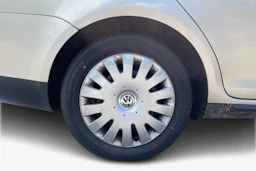 Ruskea (beige) Volkswagen JETTA 2008 kuva 9.