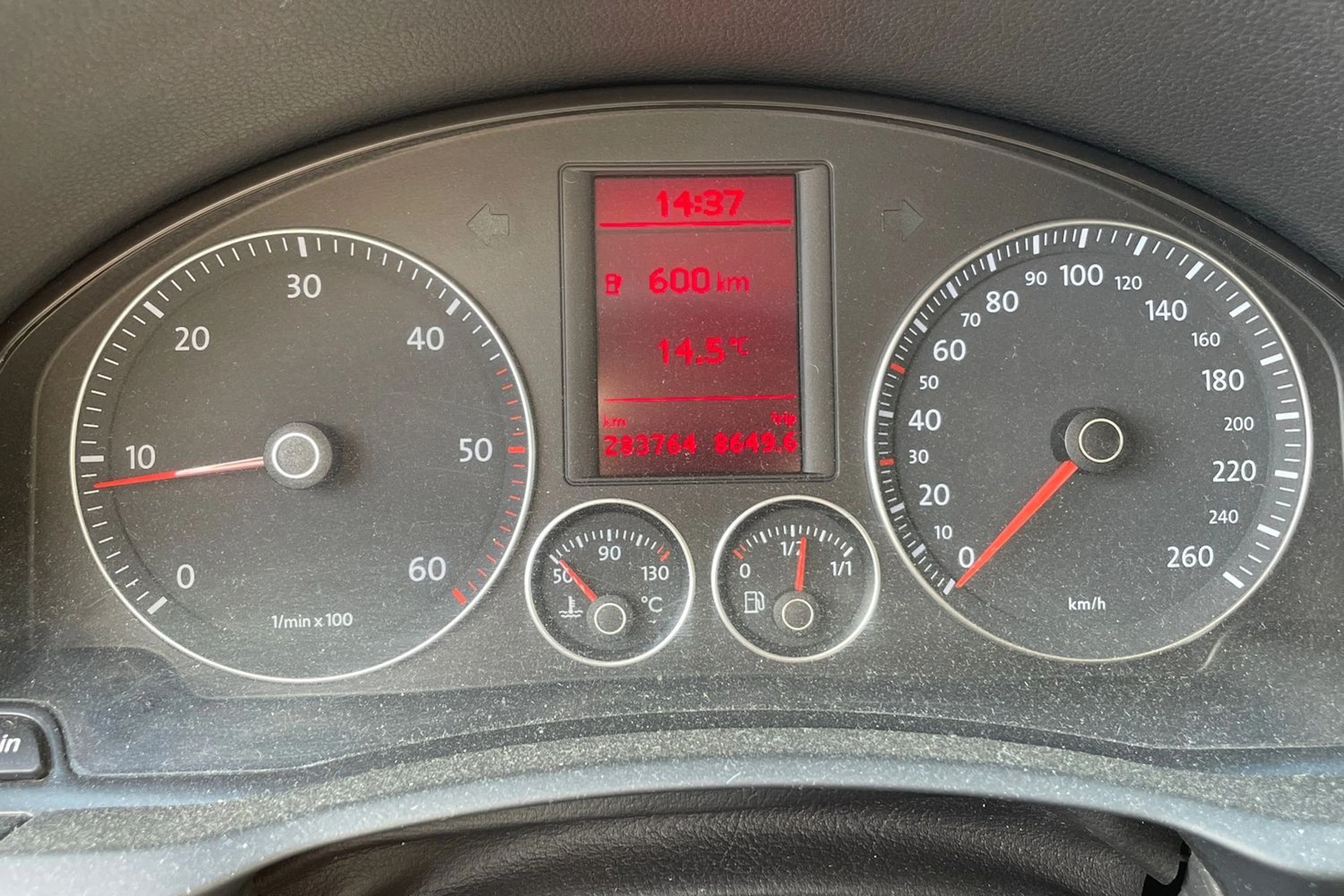 Ruskea (beige) Volkswagen JETTA 2008 kuva 12.