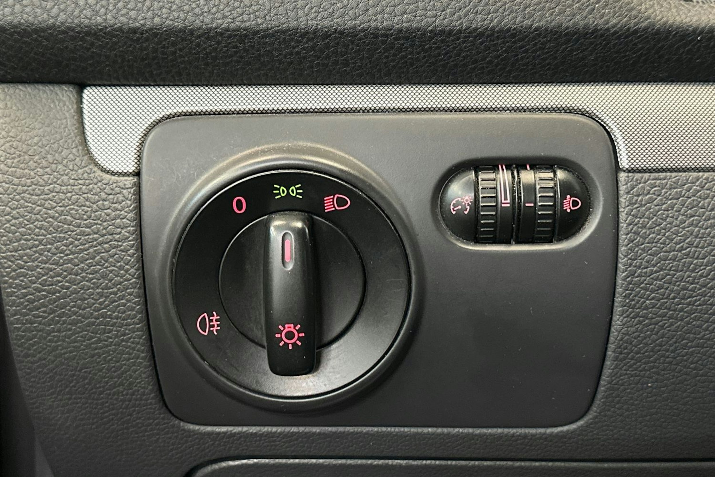 Sininen Volkswagen JETTA 2009 kuva 17.