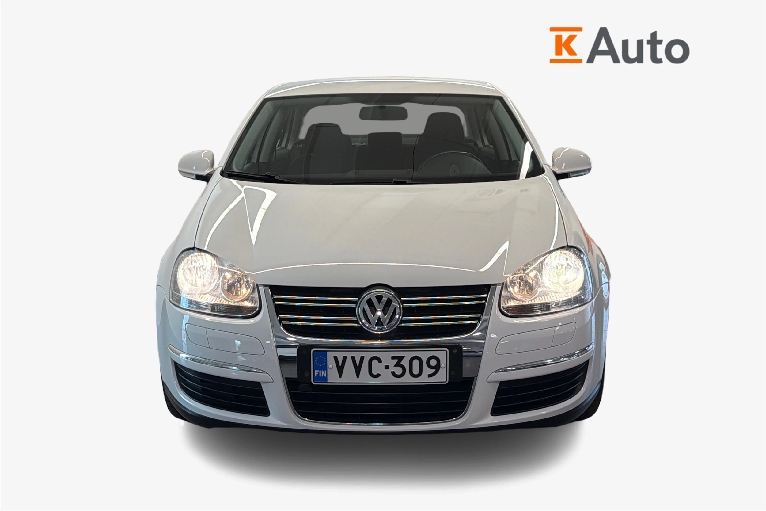 valkoinen Volkswagen Jetta 2010 kuva 4.