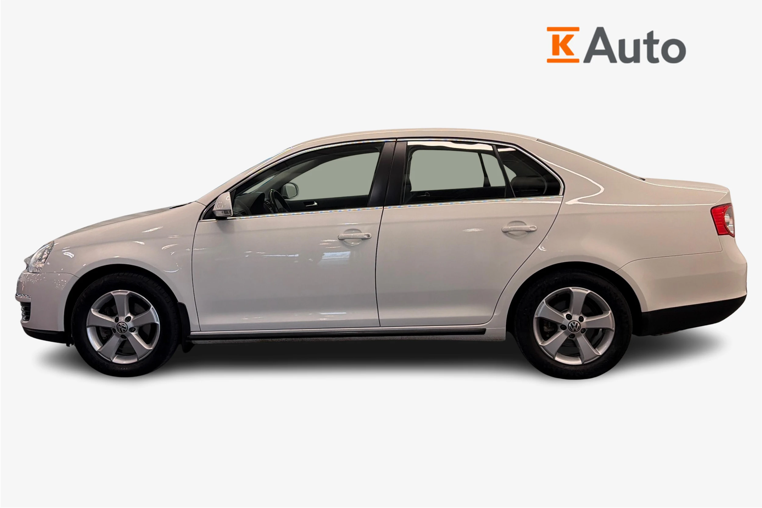 valkoinen Volkswagen Jetta 2010 kuva 5.