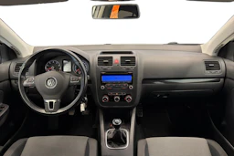valkoinen Volkswagen Jetta 2010 kuva 7.