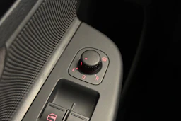 valkoinen Volkswagen Jetta 2010 kuva 19.