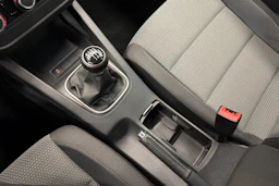 valkoinen Volkswagen Jetta 2010 kuva 20.
